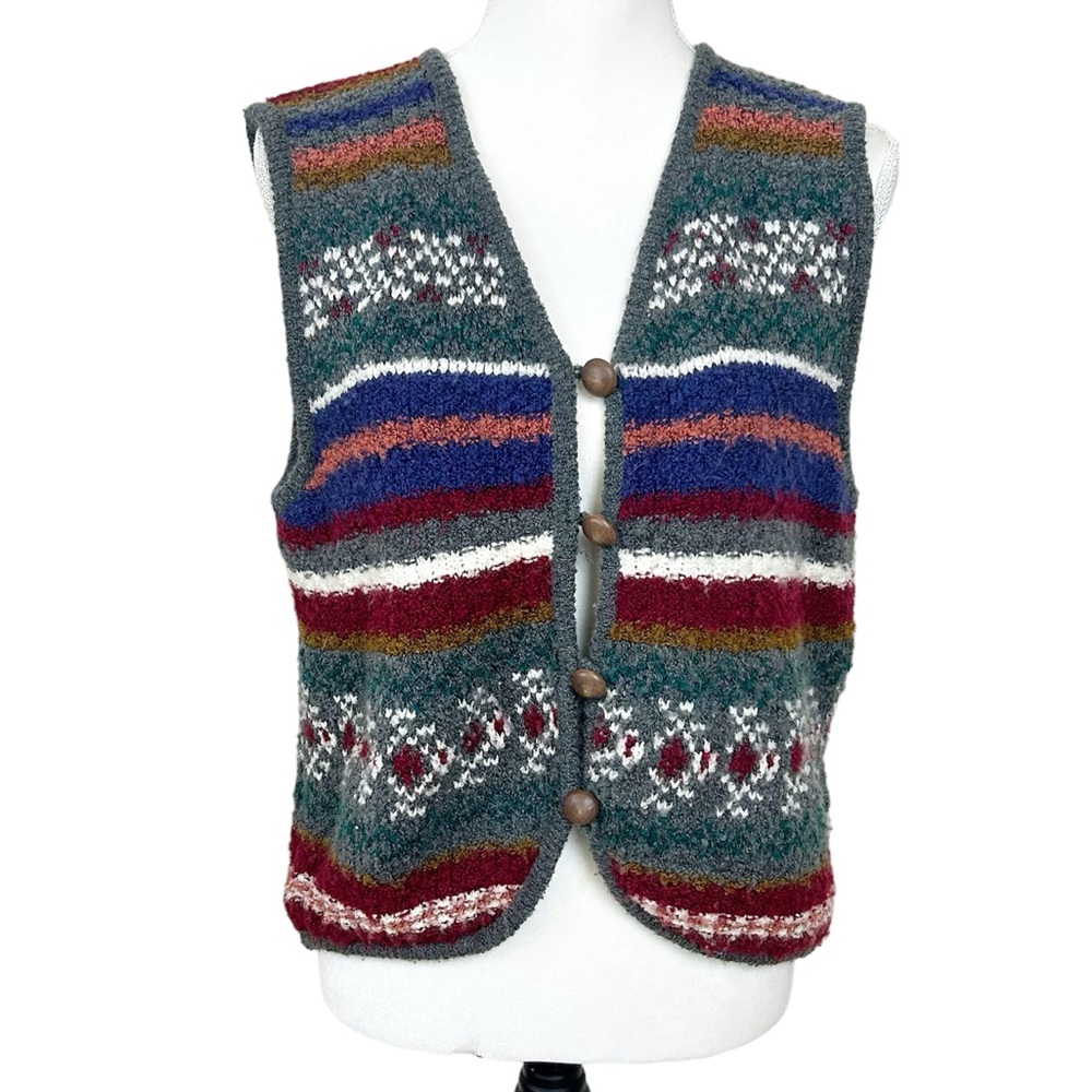 Lizsport petite knit sweater vest wood buttons cozy